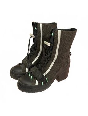Converse Black and Gray High Heel Lace-Up Boots Size 8.5